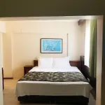 Mitos 4*