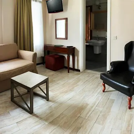 Mitos Guest house 4*