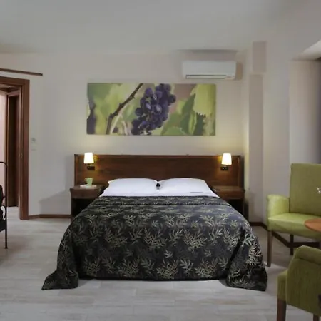 Mitos Guest house 4*