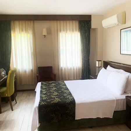 Mitos 4* بوزجادا