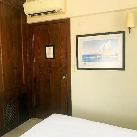 Guest house Mitos 4*