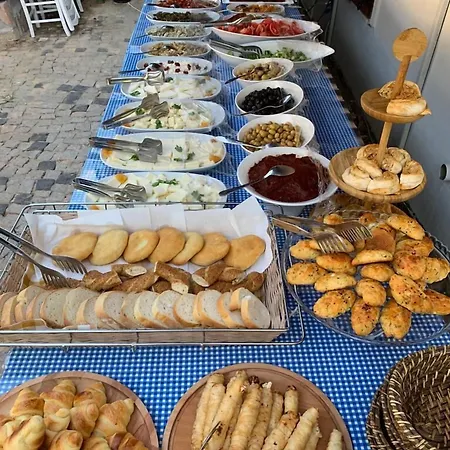 Mitos 4* بوزجادا