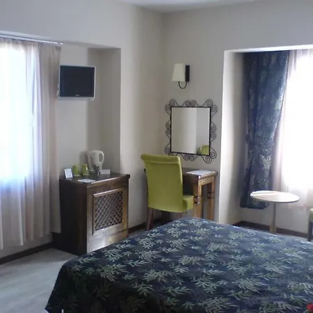 Guest house Mitos 2*